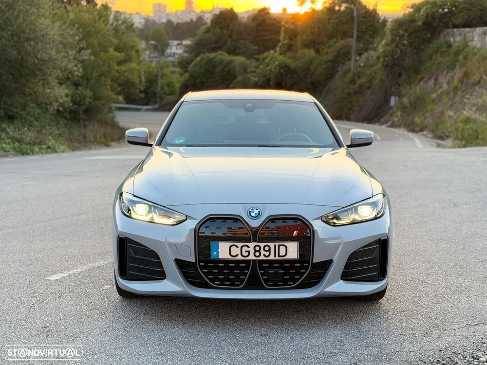 BMW i4 eDrive35 Pack Desportivo M - 3
