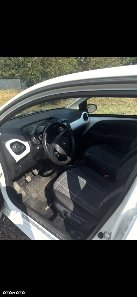 Peugeot 108 - 13