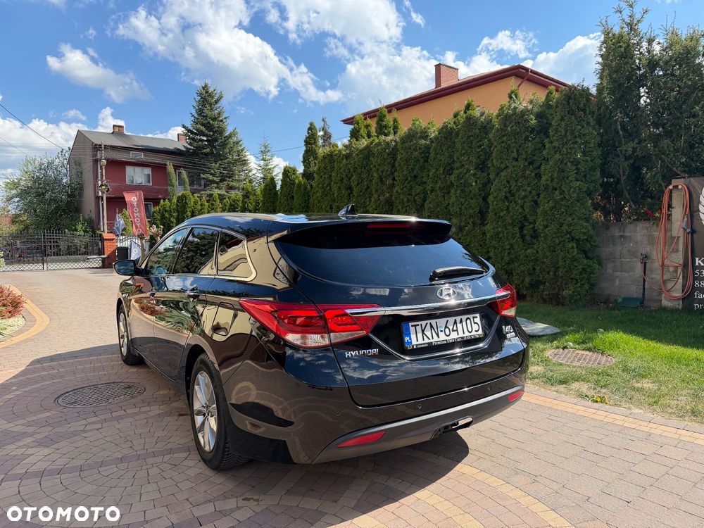 Hyundai i40 1.7 CRDi Comfort + - 17