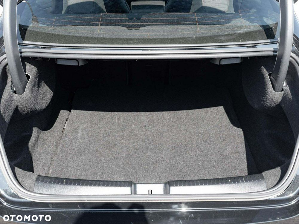 Mercedes-Benz CLA - 31