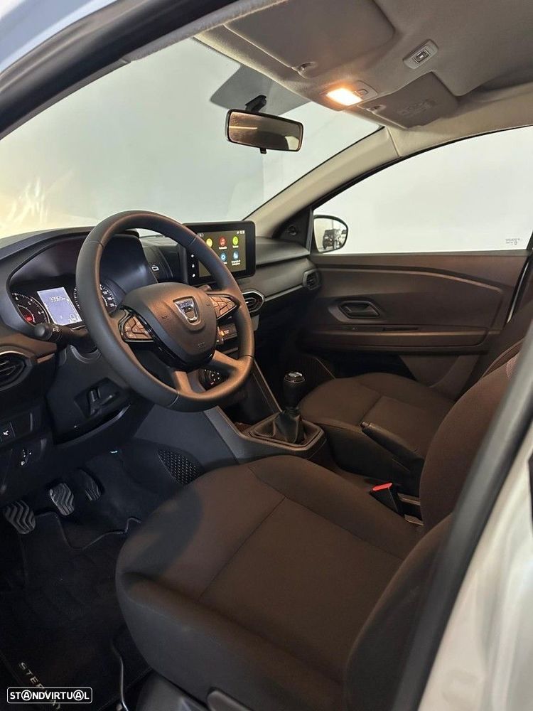 Dacia Sandero 1.0 SCe Essential - 11