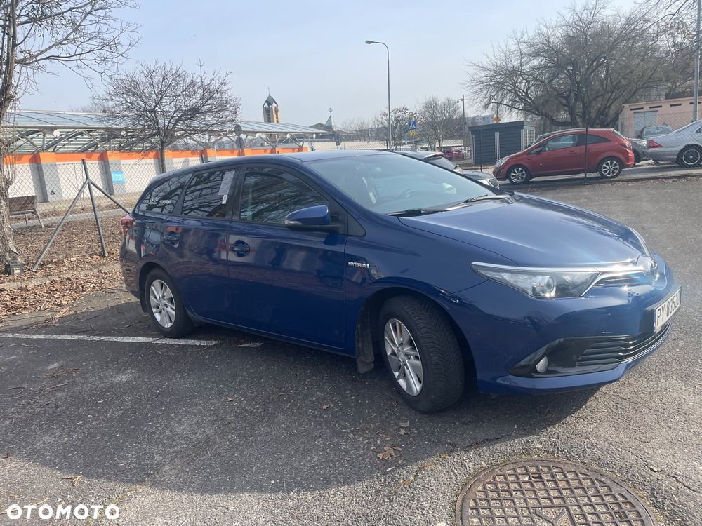 Toyota Auris Hybrid 135 Active - 3