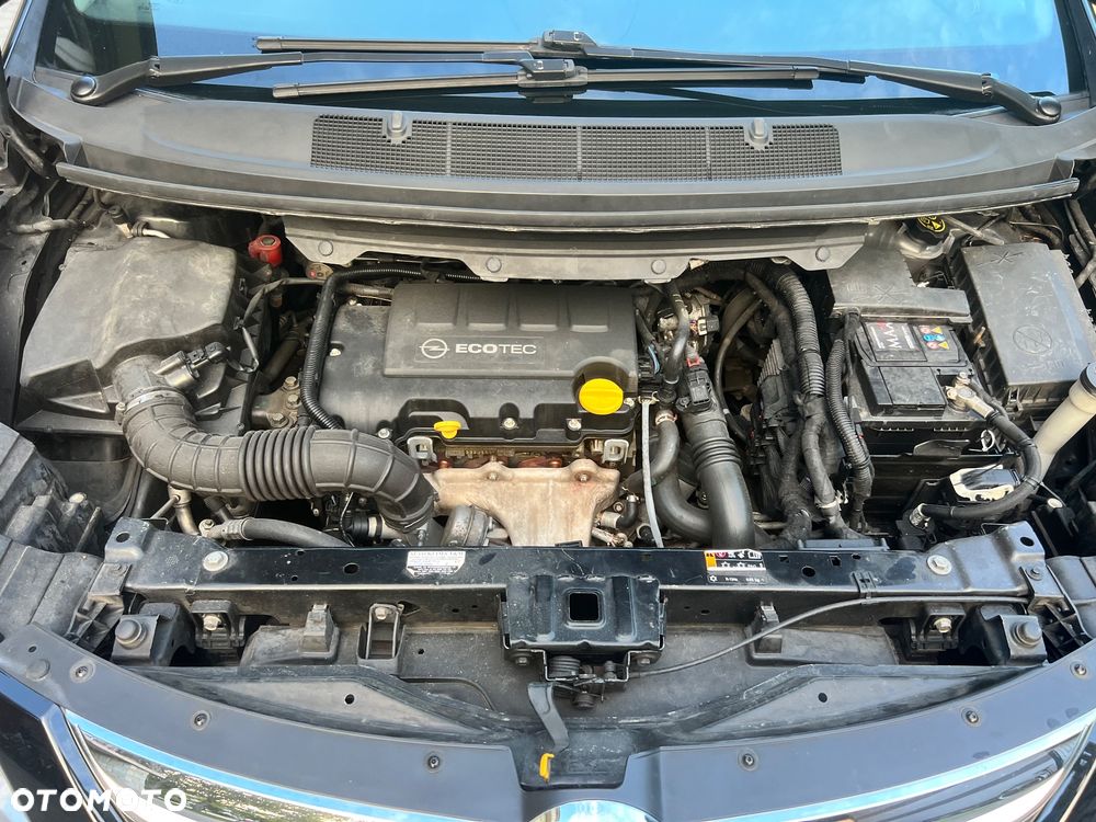 Opel Zafira Tourer 1.4 Turbo Automatik Style - 17
