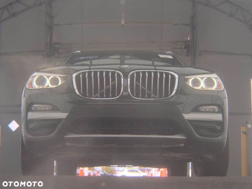 BMW X3 xDrive30i Luxury Line sport - 4