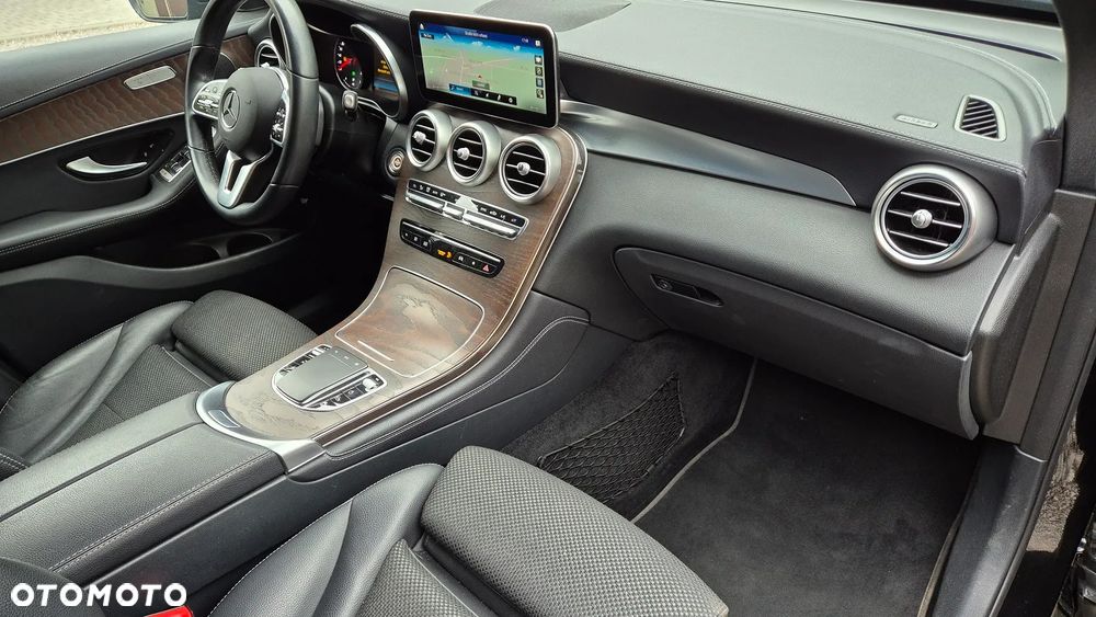 Mercedes-Benz GLC - 9