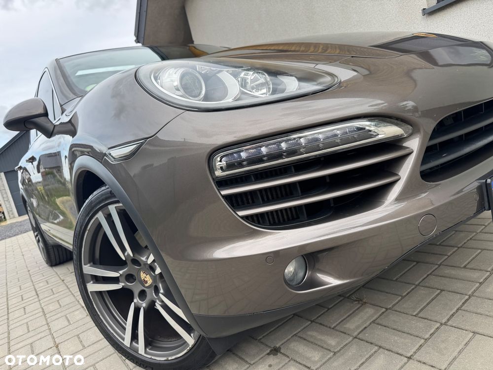 Porsche Cayenne - 4