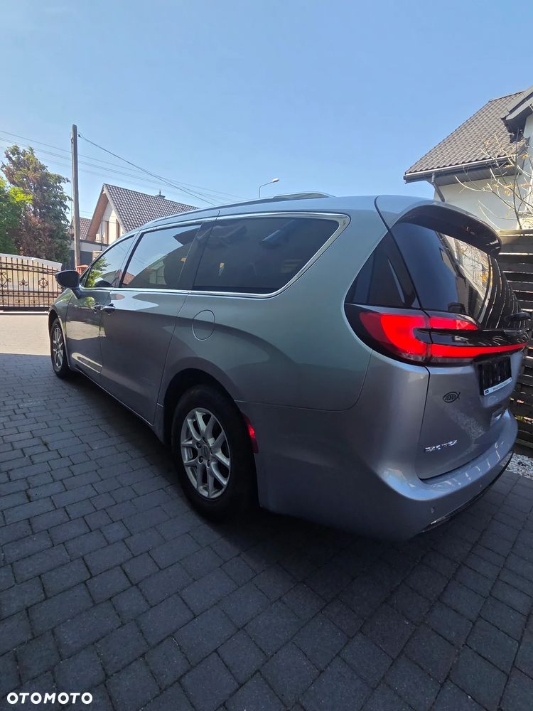 Chrysler Pacifica - 27
