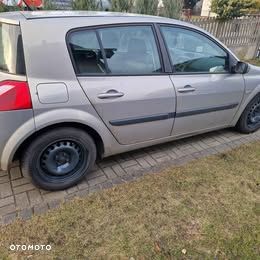 Renault Megane 1.6 Confort Authentique - 4