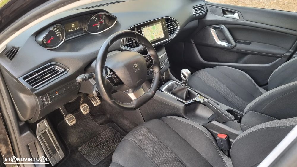 Peugeot 308 SW 1.2 PureTech GT Pack - 14