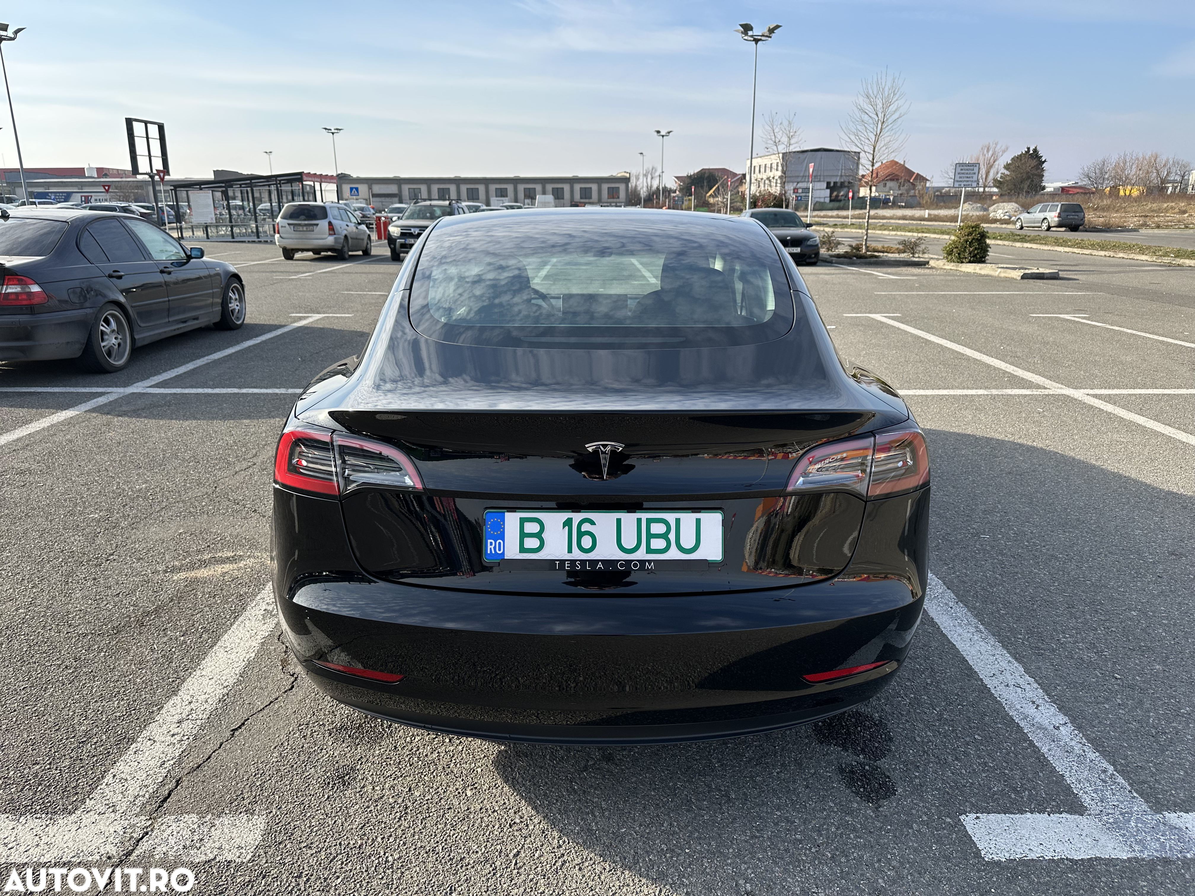 Tesla Model 3 - 10