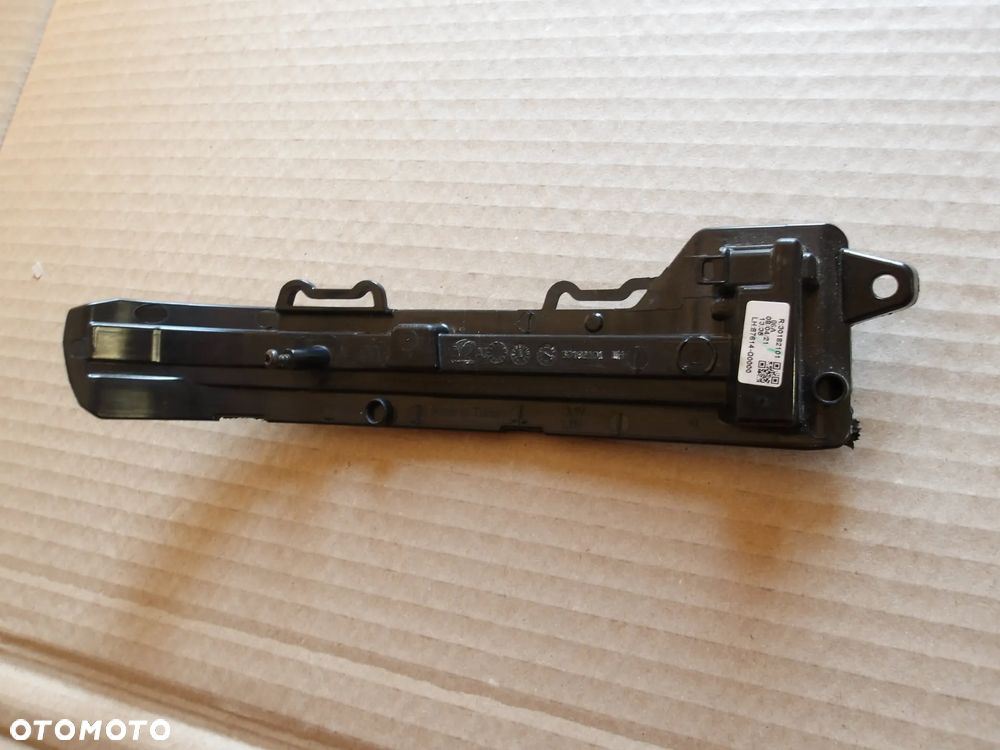 KIERUNKOWSKAZ LUSTERA LEWY HYUNDAI I20 III 87614-Q000 - 6