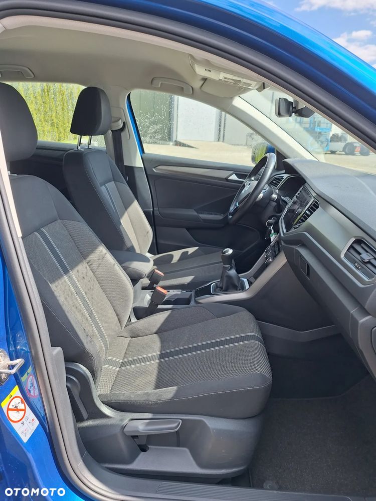 Volkswagen T-Roc - 17