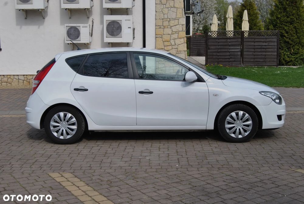 Hyundai i30 1.4 Blue Comfort - 15