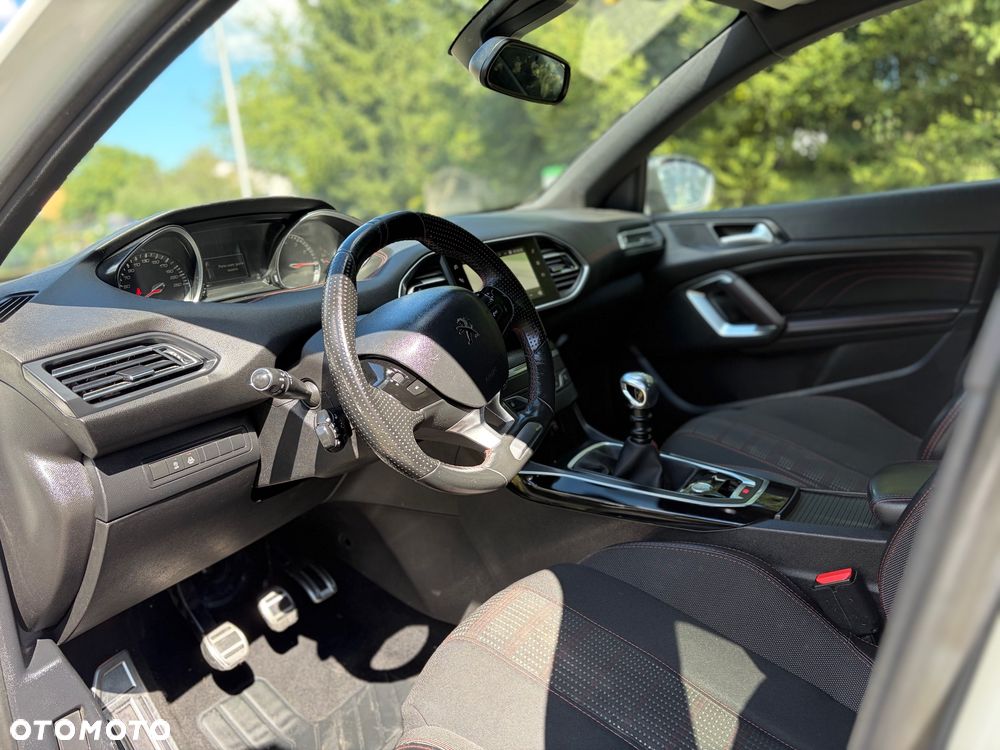 Peugeot 308 - 30