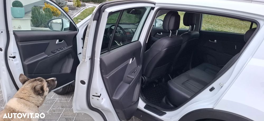 Kia Sportage 2,0 CRDI AWD Dream-Team Edition - 40