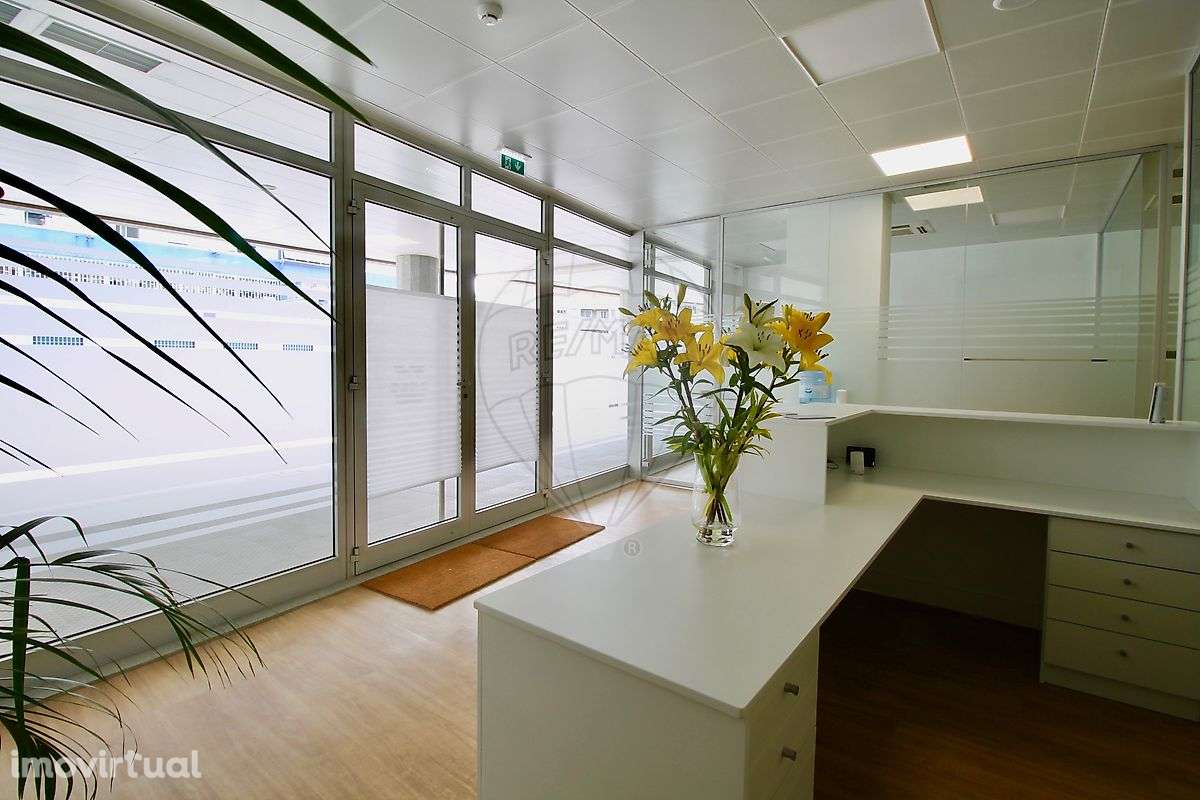Escritório  para arrendamento - Grande imagem: 3/10