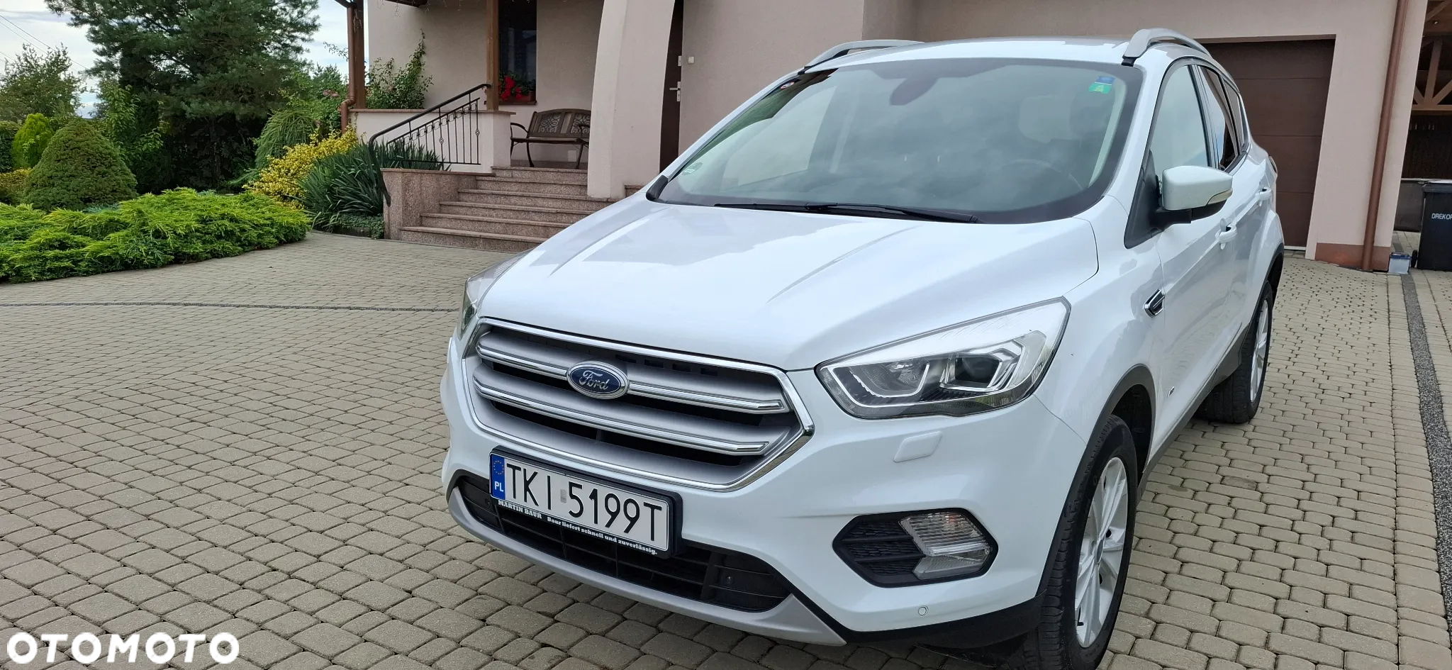 Ford Kuga - 2