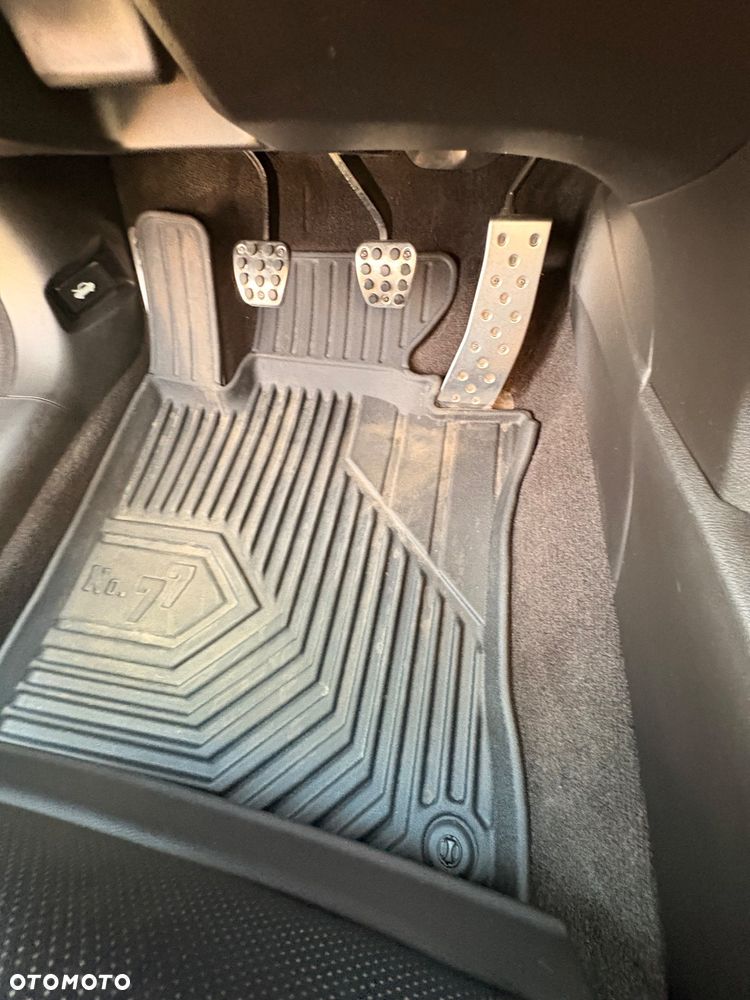 Honda Accord 2.0 Executive - 7