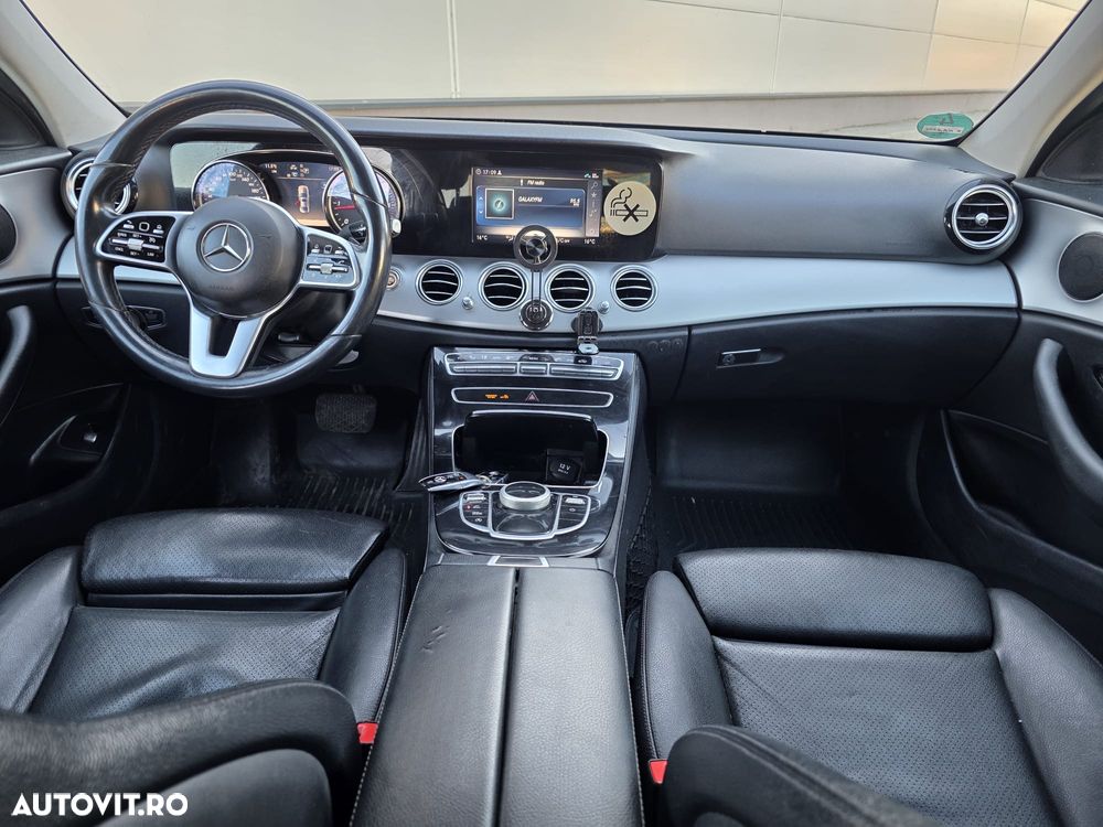 Mercedes-Benz E 220 d 4Matic 9G-TRONIC - 4