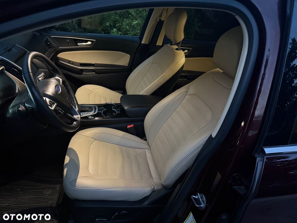 Ford Edge - 10