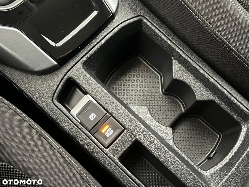 Volkswagen T-Roc - 28