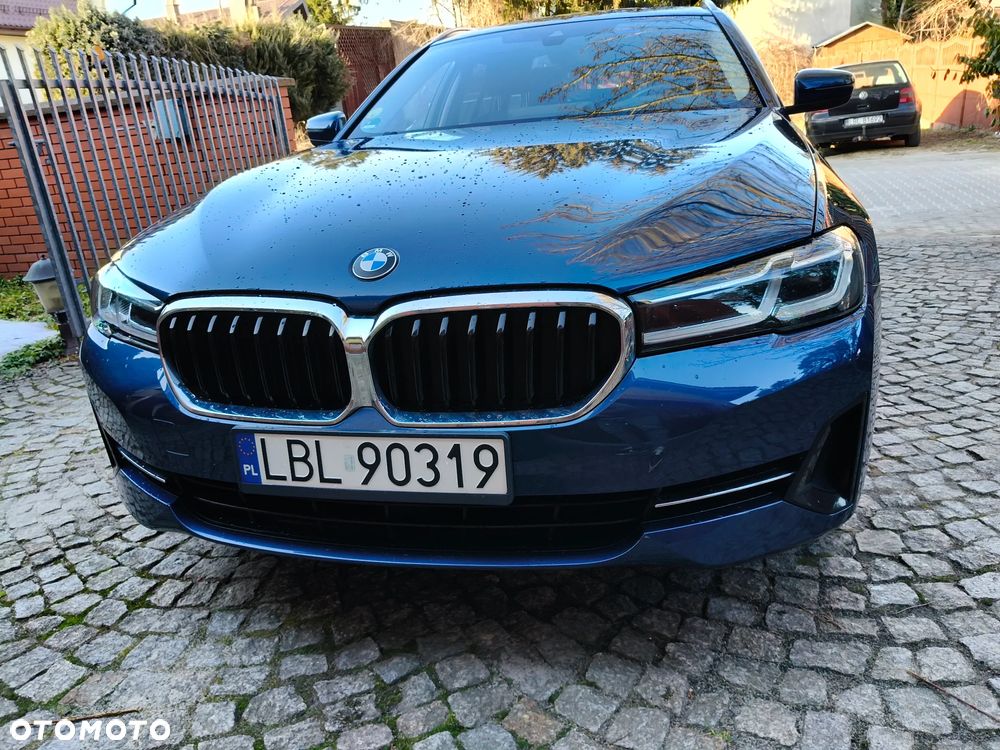 BMW Seria 5 520d xDrive Luxury Line sport - 3