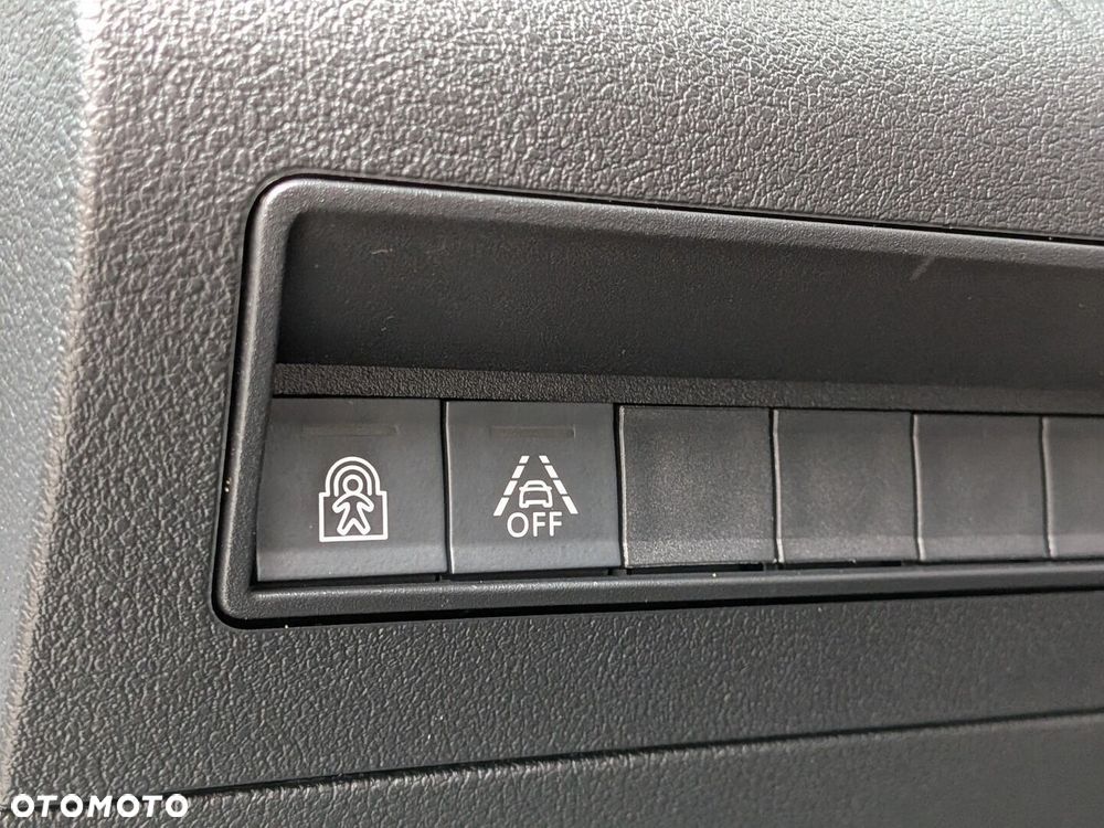 Toyota Proace City Verso Long 1.5 D-4D Business - 25