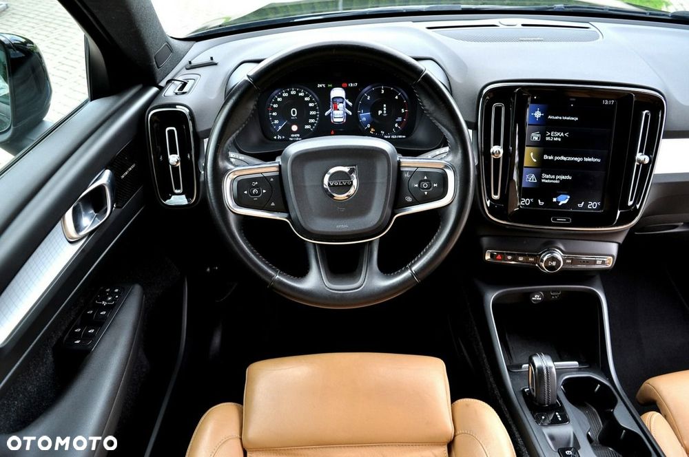 Volvo XC 40 D3 Momentum Pro - 21