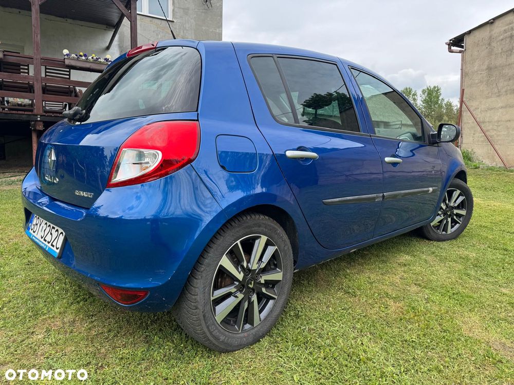Renault Clio 1.5 dCi Authentique - 8