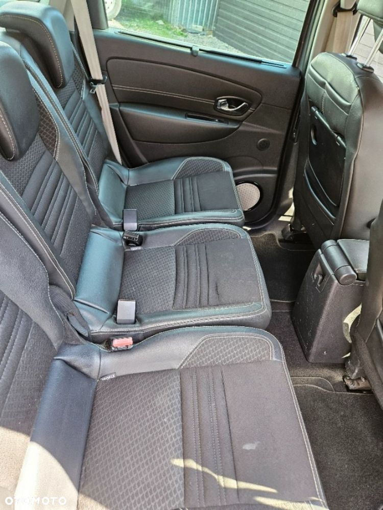 Renault Grand Scenic - 26