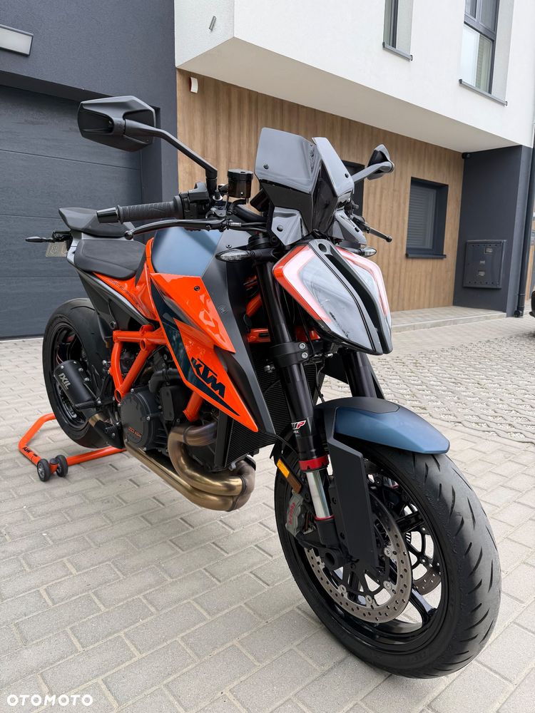 KTM Super Duke - 1