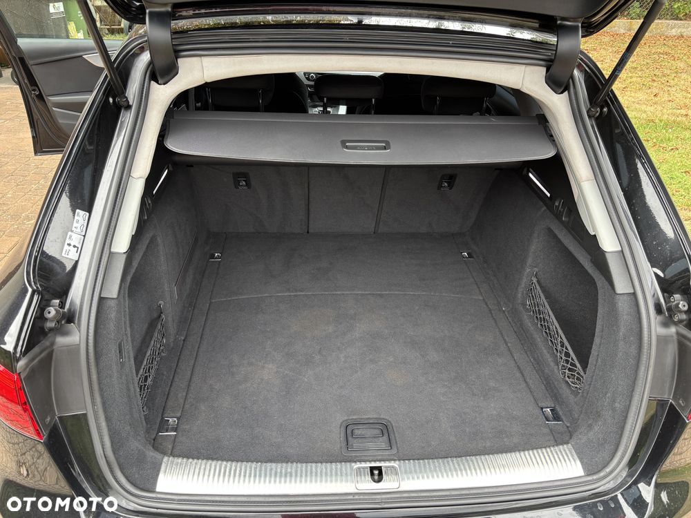 Audi A4 Avant 2.0 TDI Quattro S tronic - 12