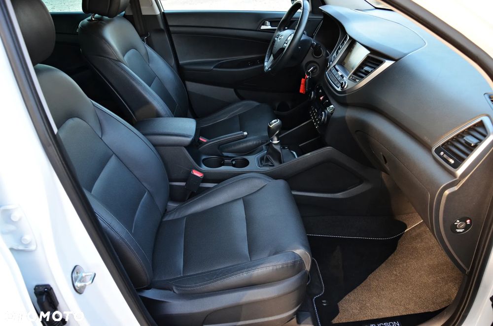 Hyundai Tucson 2.0 CRDI 4WD Premium - 6