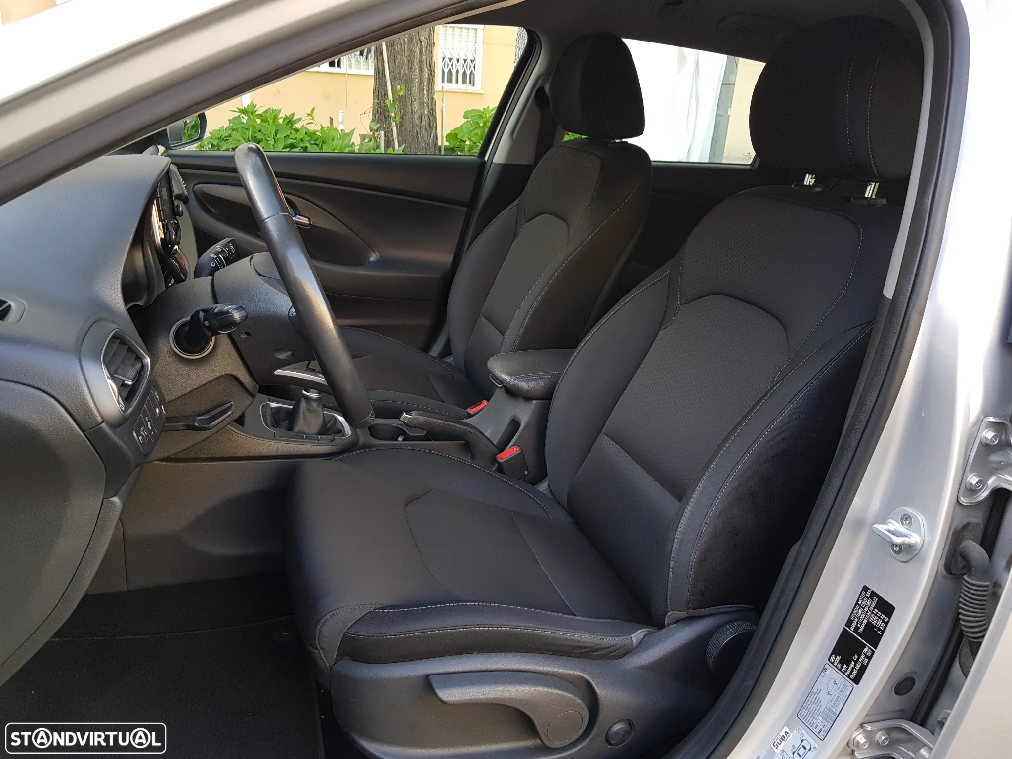 Hyundai i30 SW 1.6 CRDi Style Plus - 29