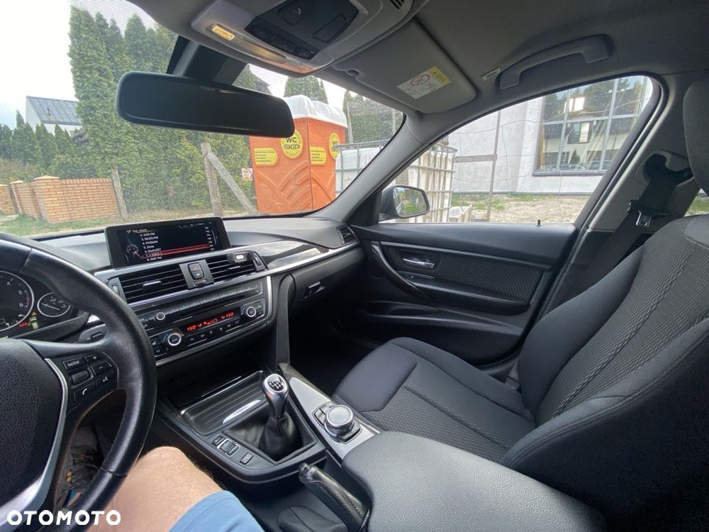 BMW Seria 3 316d Luxury Line - 12