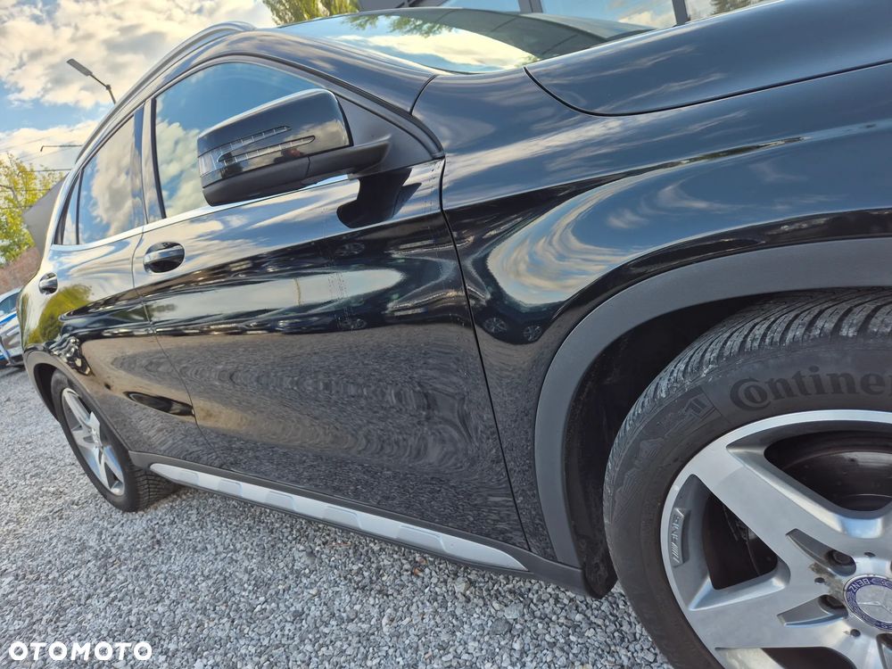 Mercedes-Benz GLA 250 UrbanStyle Edition - 20