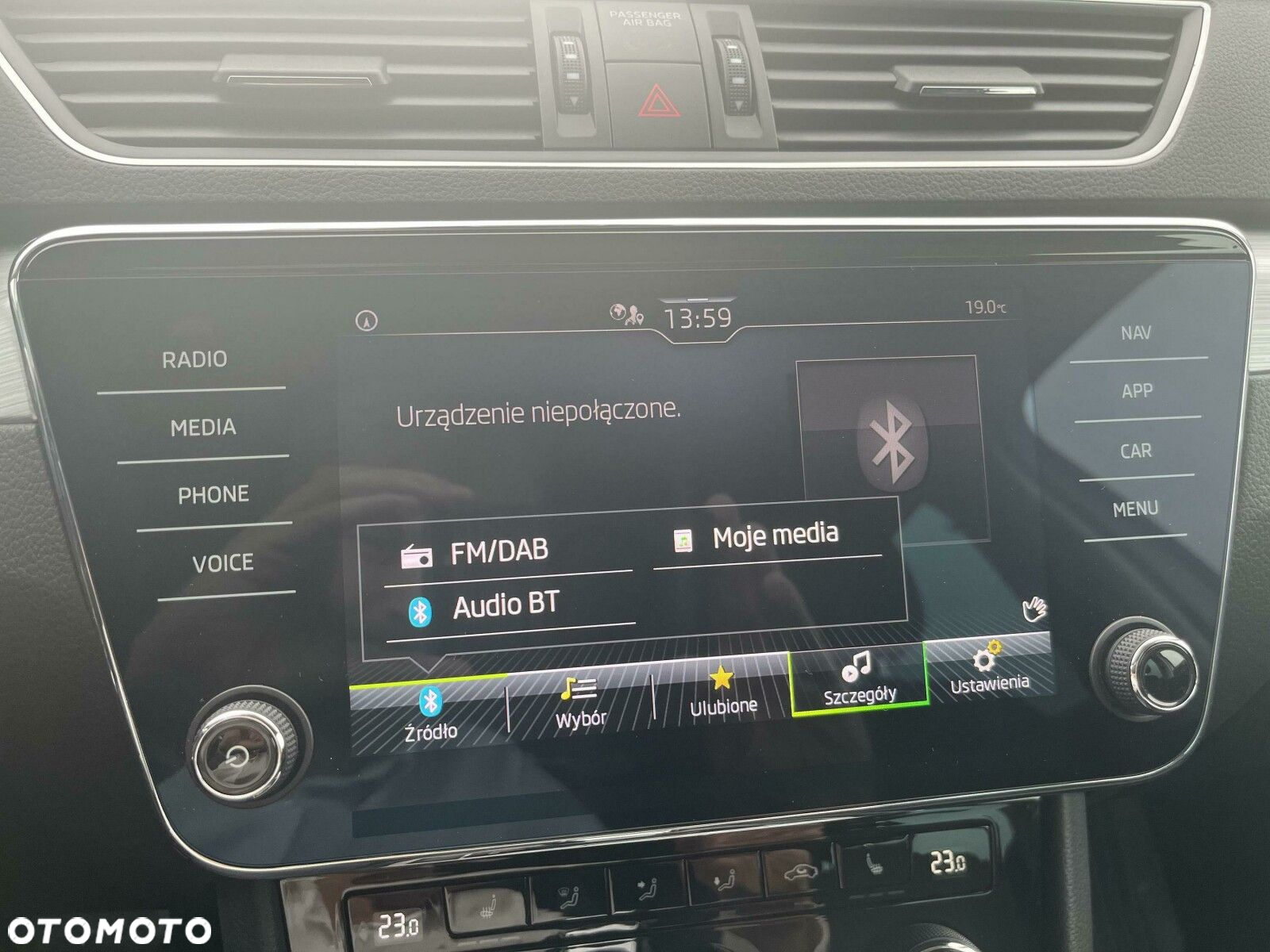 Skoda Superb 1.5 TSI Ambition DSG - 25