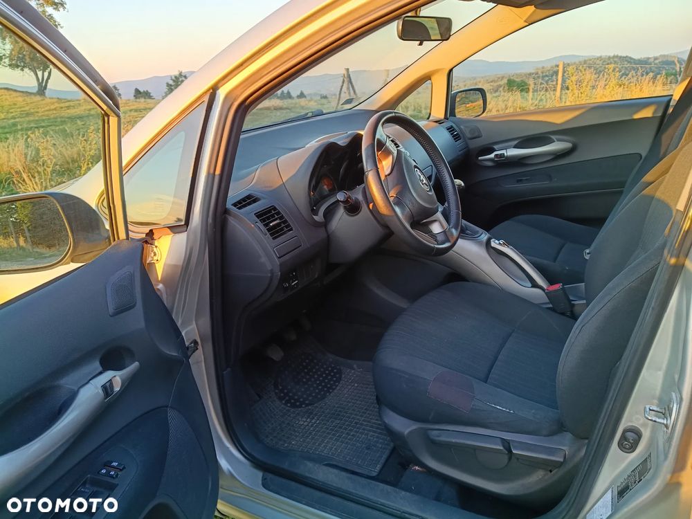 Toyota Auris 1.4 VVT-i Luna - 7