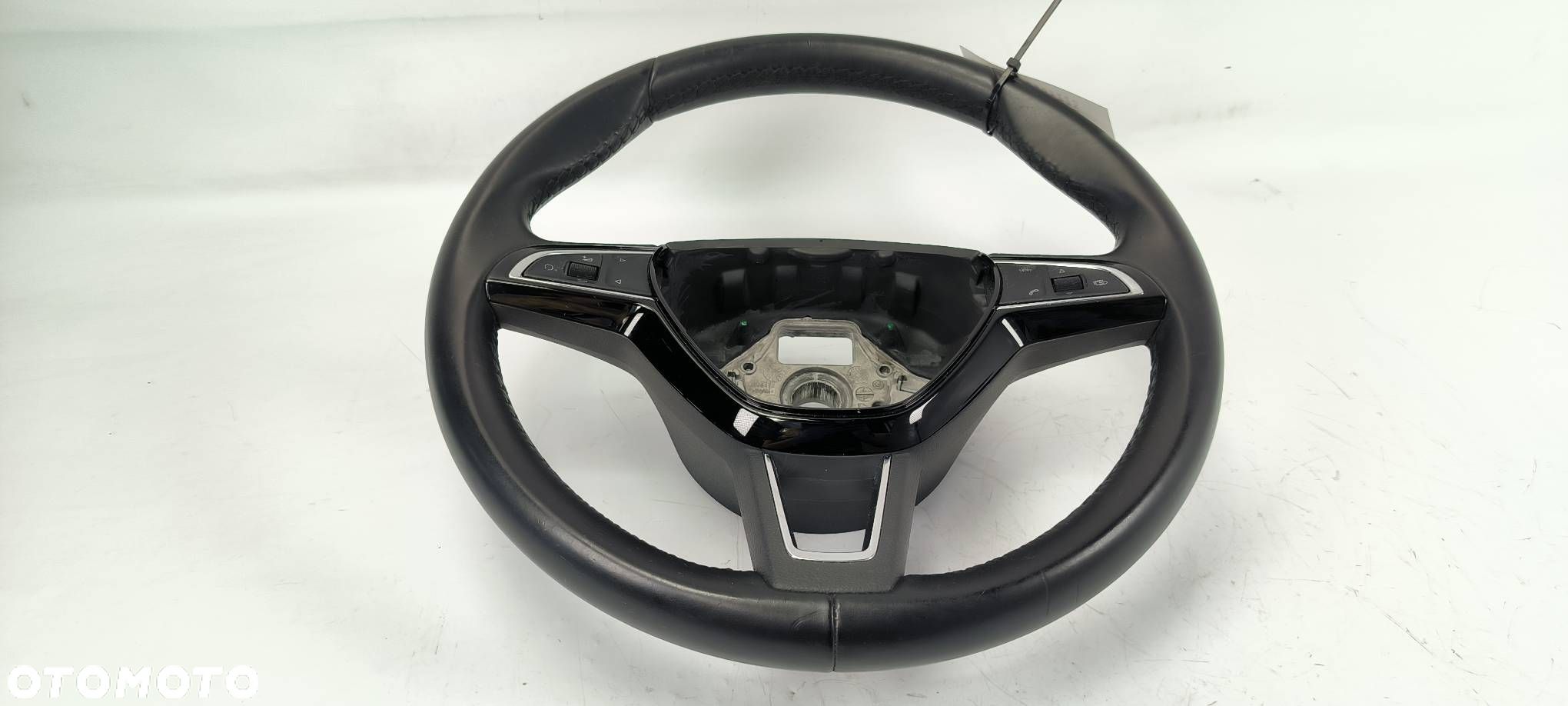 KIEROWNICA SKODA SUPERB III 3V0419091L - 1