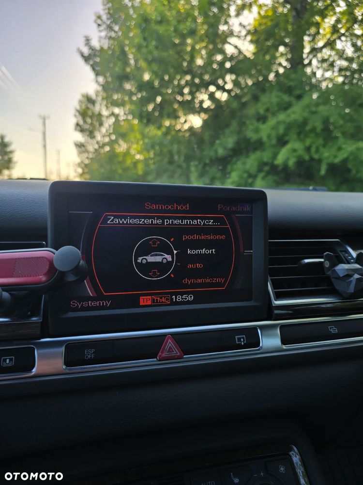 Audi A8 4.2 Quattro - 39