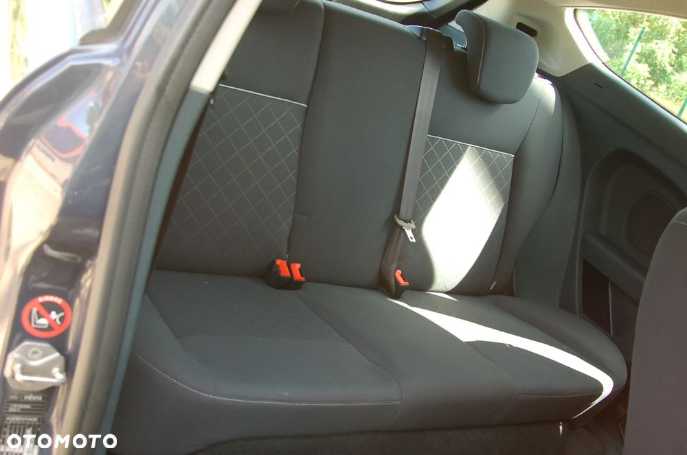 Ford Fiesta 1.25 Champions Edition - 31