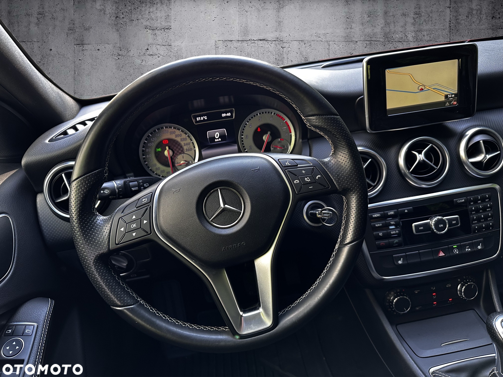 Mercedes-Benz Klasa A 180 (BlueEFFICIENCY) Urban - 23