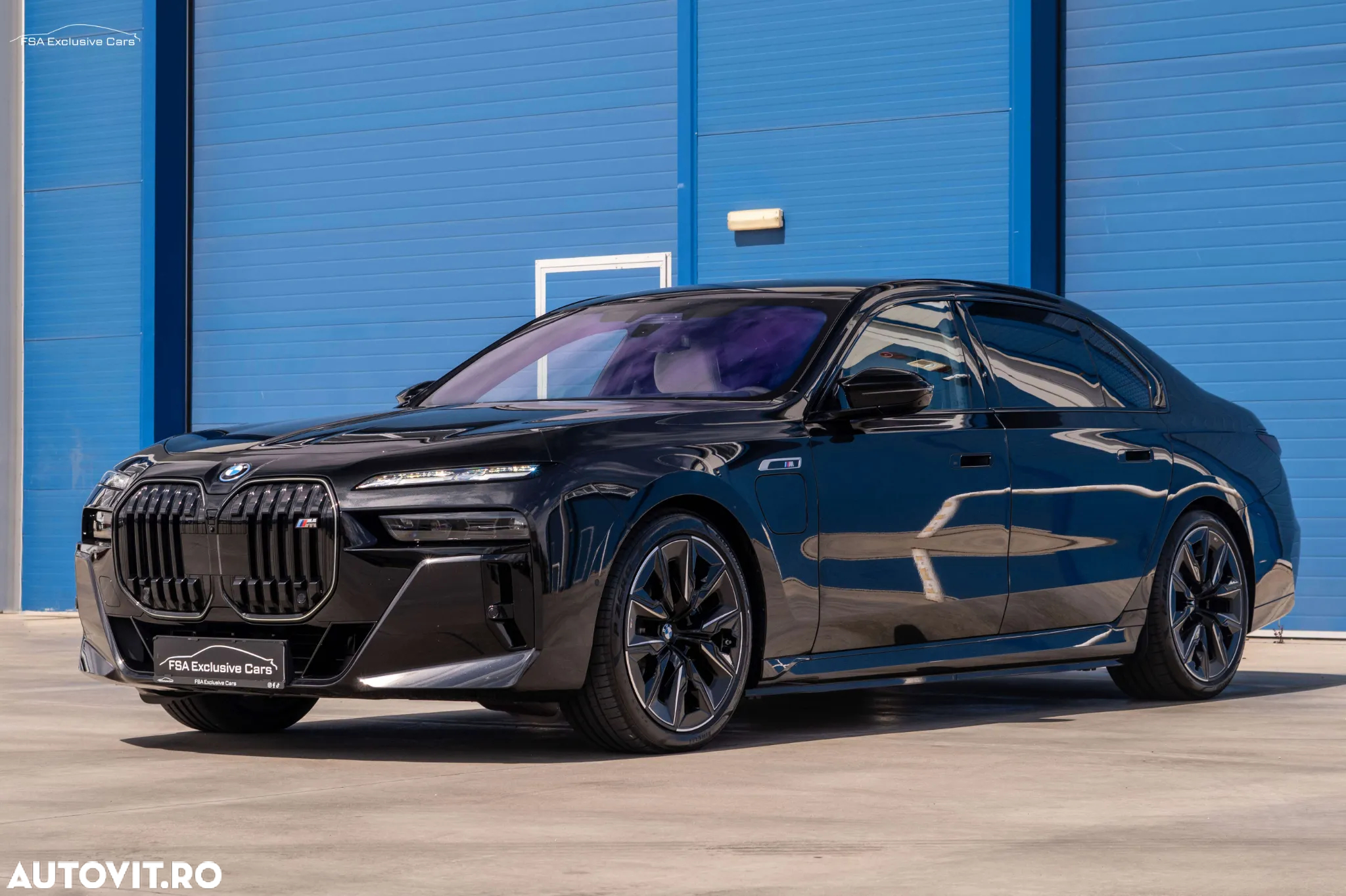BMW M7 M760e xDrive - 4