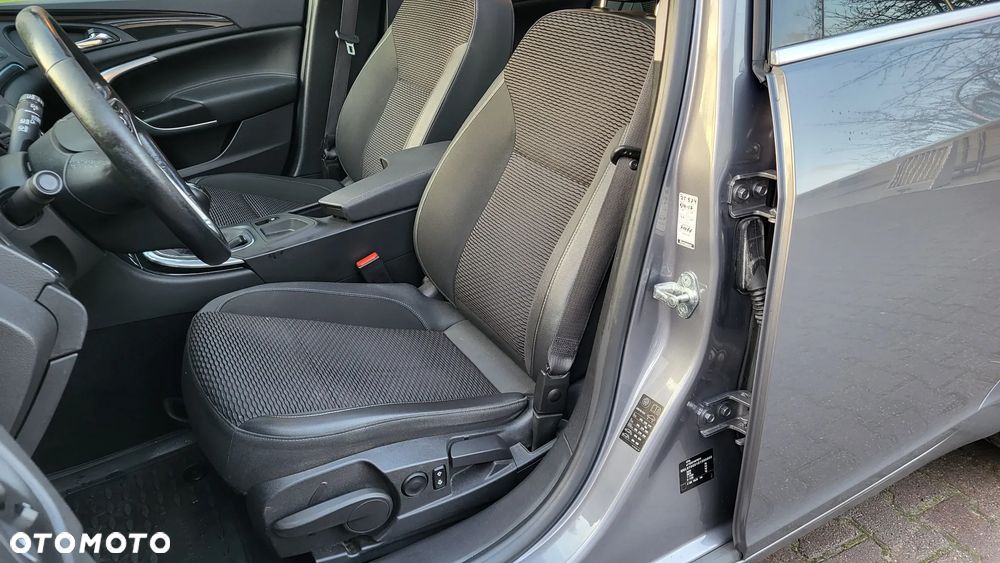 Opel Insignia 1.6 T Cosmo S&S - 8