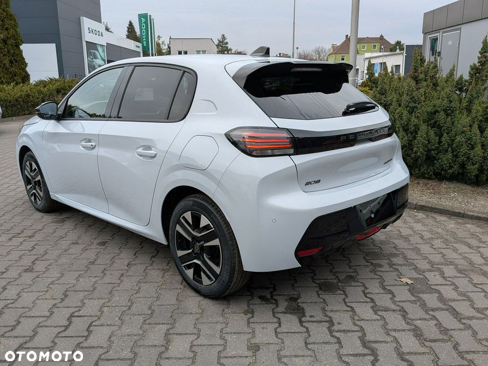Peugeot 208 - 3
