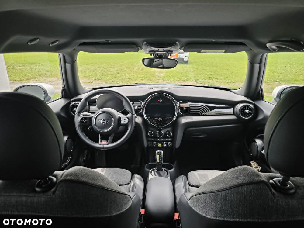 MINI Cooper SE - 24