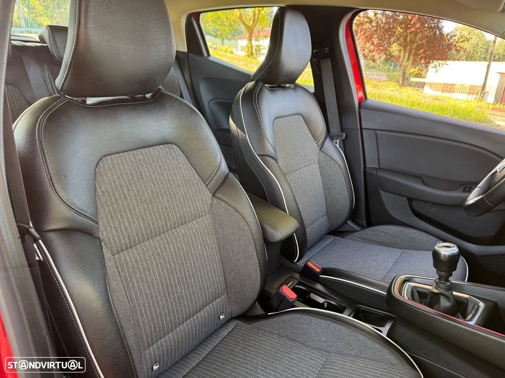 Renault Clio TCe 90 TECHNO - 40