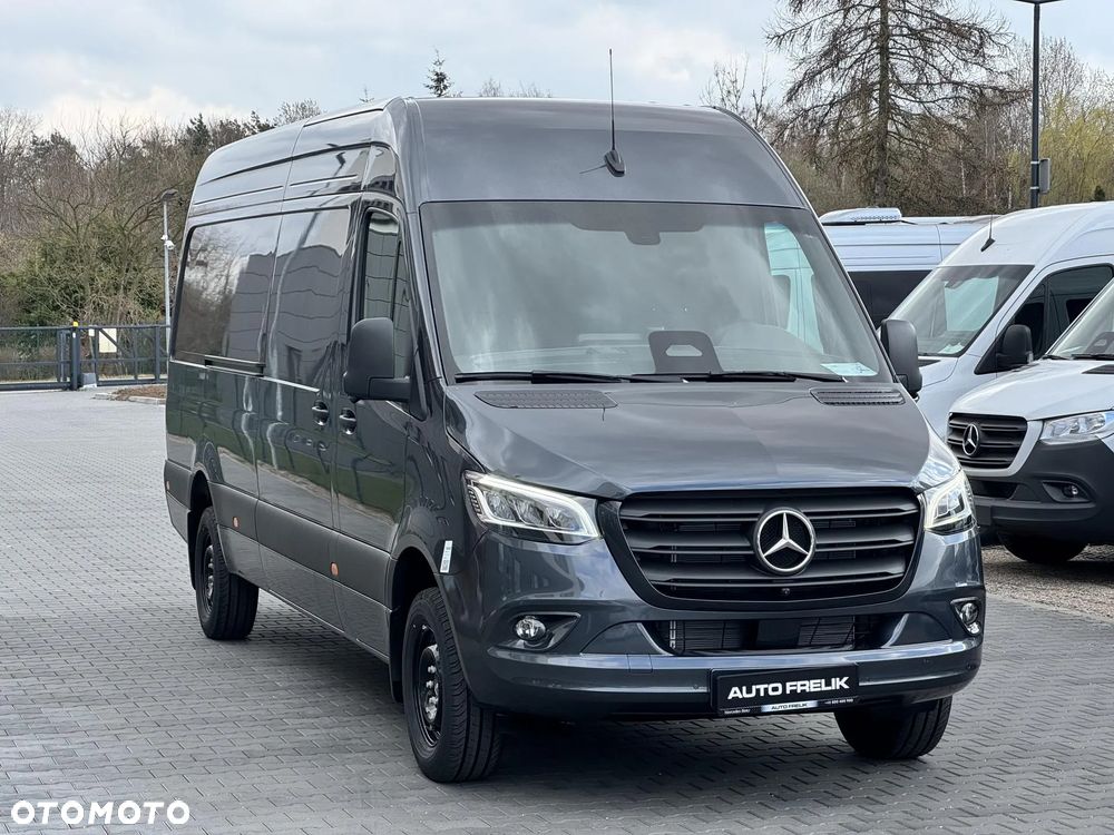 Mercedes-Benz Sprinter - 2