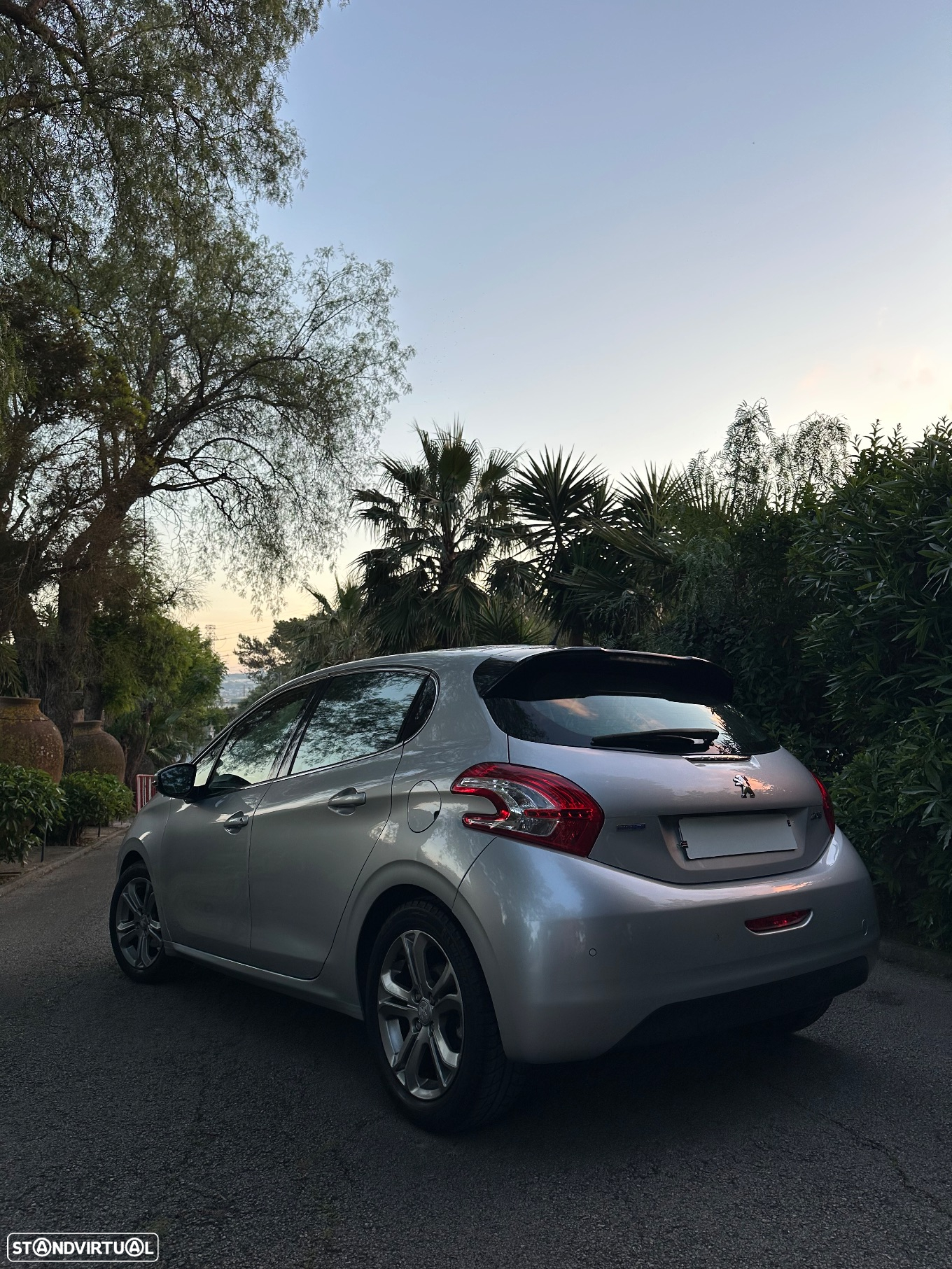 Peugeot 208 1.6 BlueHDi Allure - 3