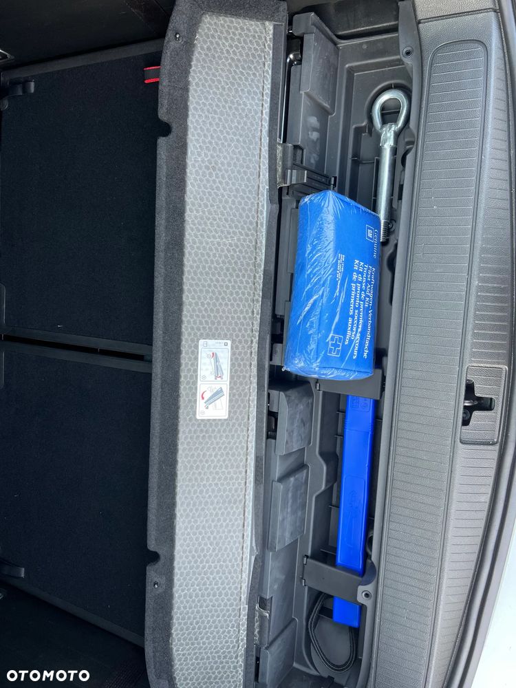 Opel Zafira Tourer 1.6 SIDI Turbo ecoFLEX Start/Stop Active - 14